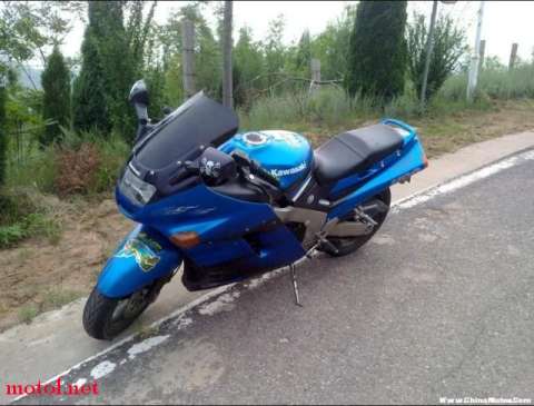ZZR1100