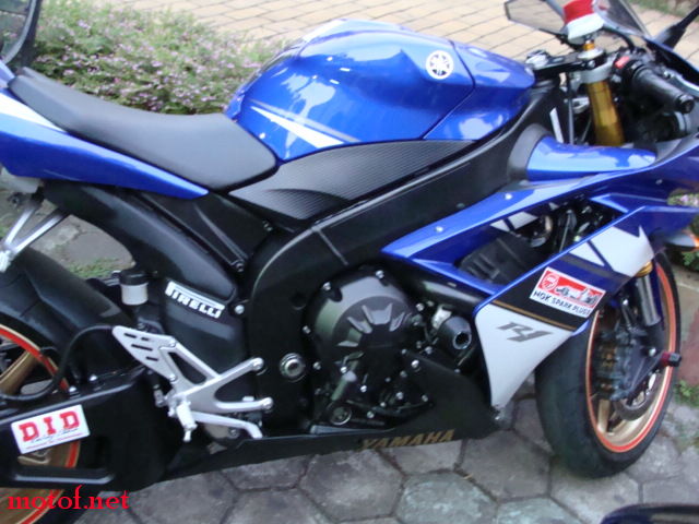 r1.jpg
