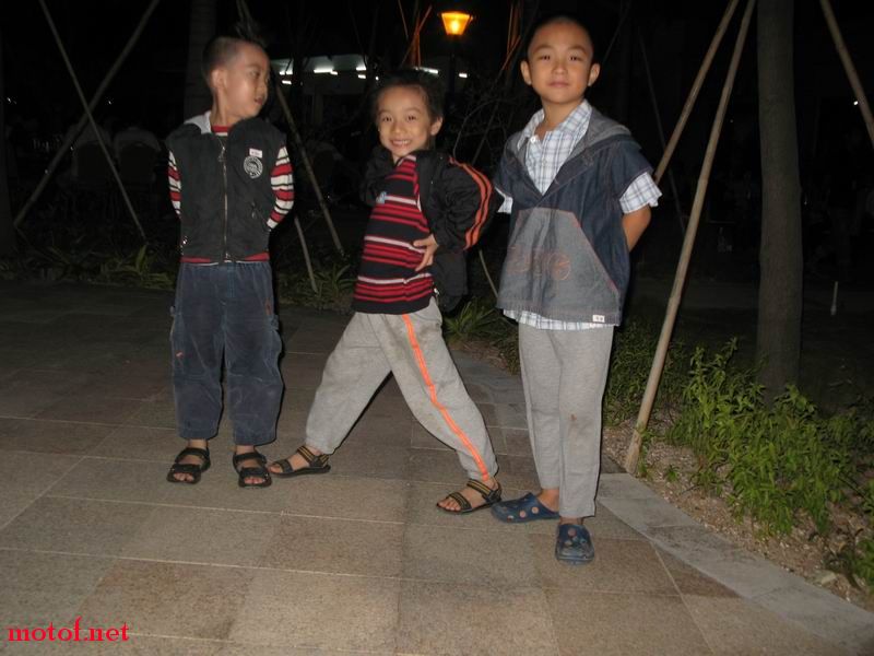 030.JPG