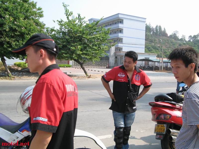 H08.JPG
