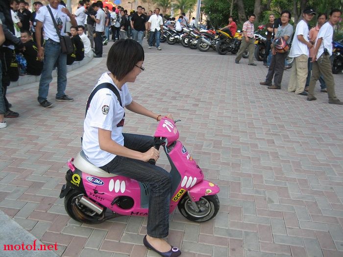 小妹妹，去哪里啊？