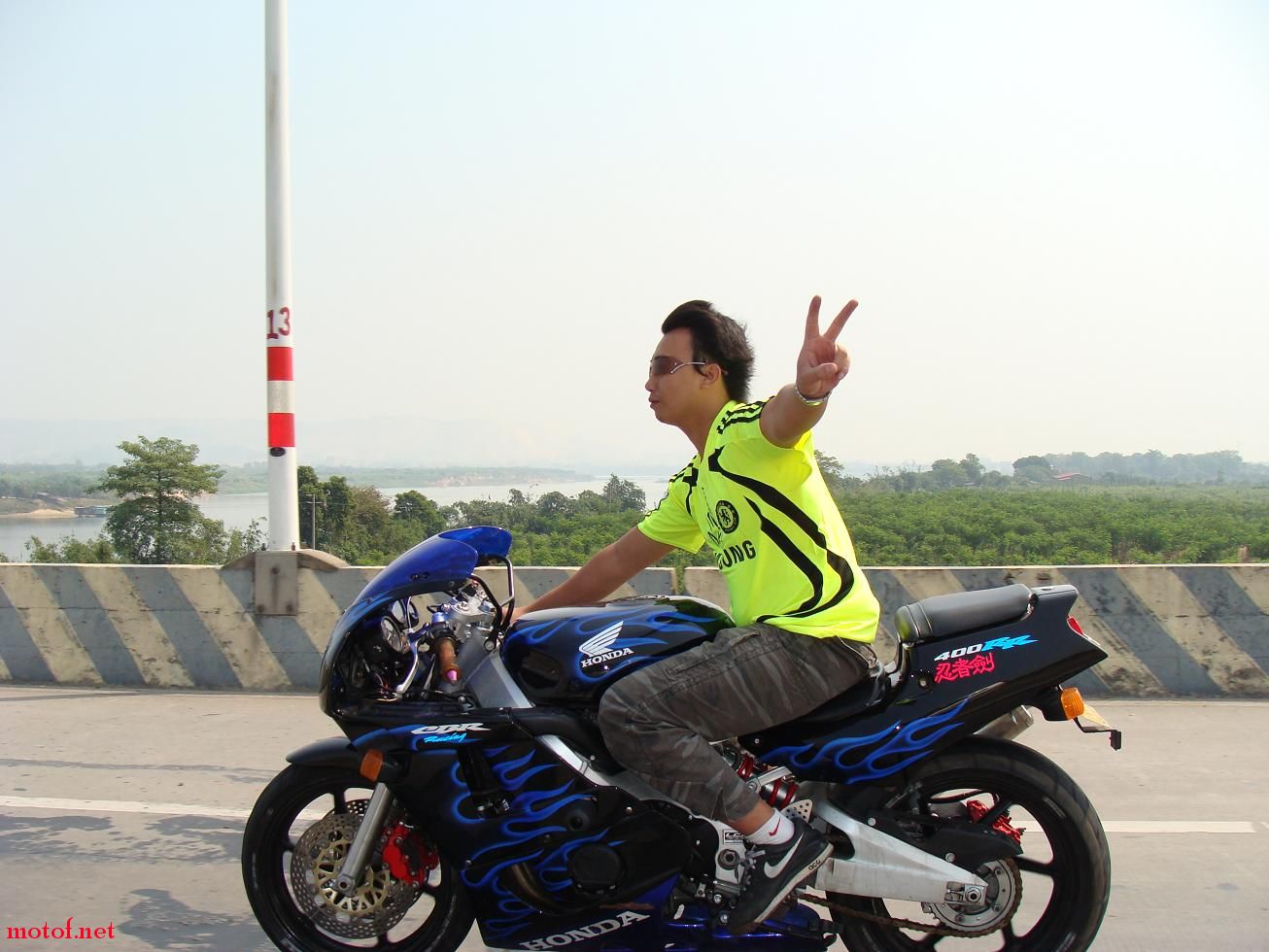 DSC02125.JPG