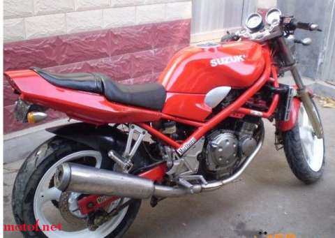 铃木2500CC