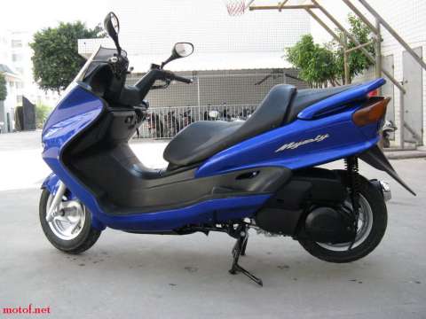 01雅马哈yp250