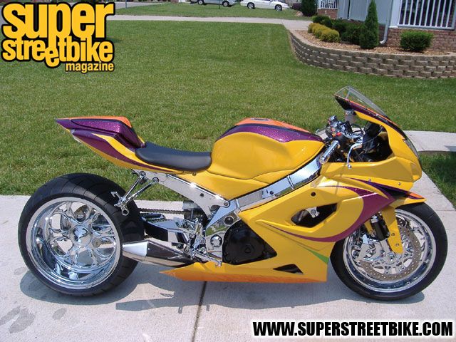 0704_sbkp_01_z 2006_suzuki_gsxr_1000 right_side_view.jpg