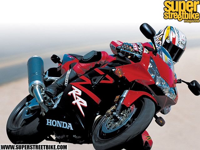 0905_sbkp_01_z 2002_2003_honda_cbr954rr side_view.jpg