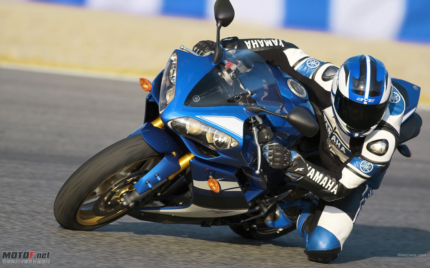 Yamaha_YZF-R1__2008_18_1440x900.jpg
