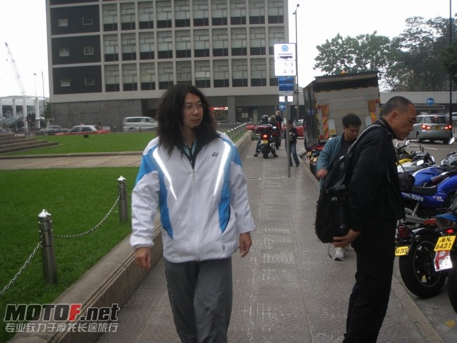 PB157305.jpg