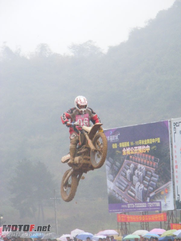 j2602b51q4512.jpg