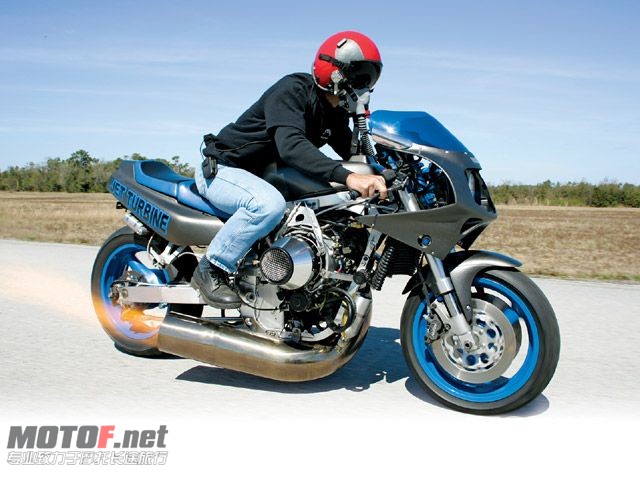 122_0906_03_z+1992_suzuki_gsx-r1100+right_side_view.jpg