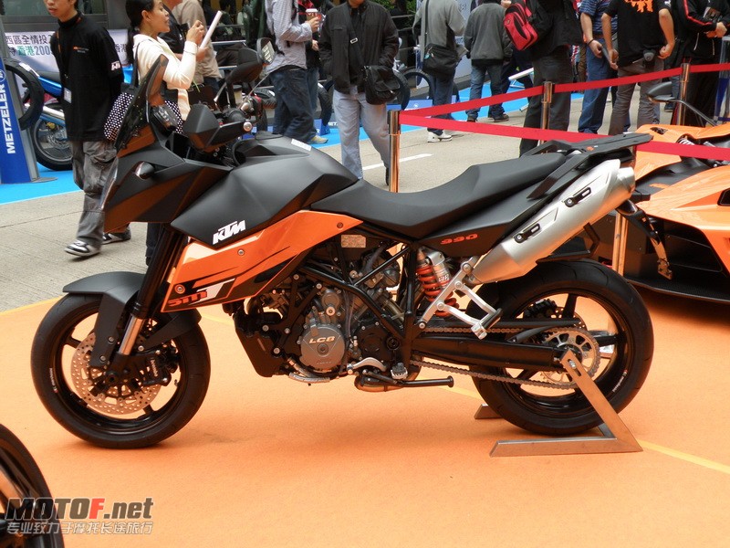 PB150022_调整大小.JPG