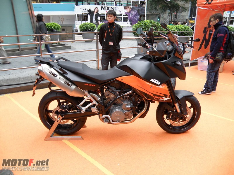 PB150199_调整大小.JPG