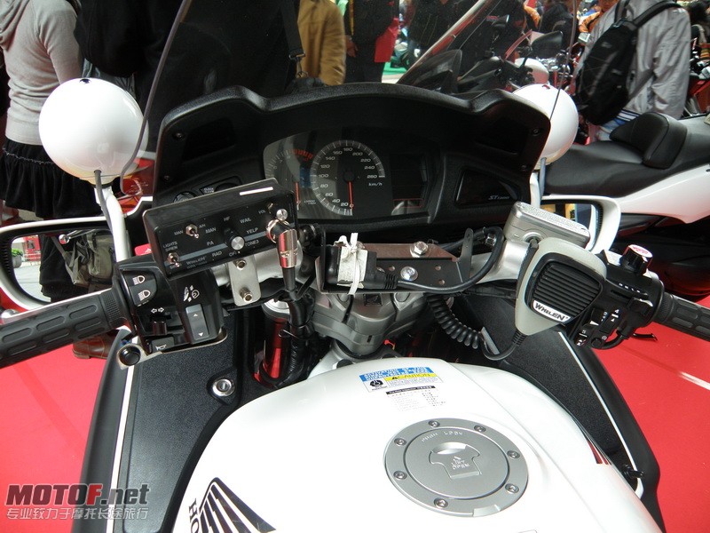 PB150040_调整大小.JPG
