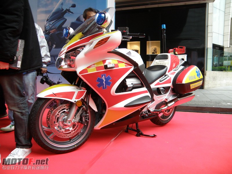 PB150039_调整大小.JPG