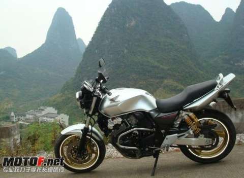 06CB400