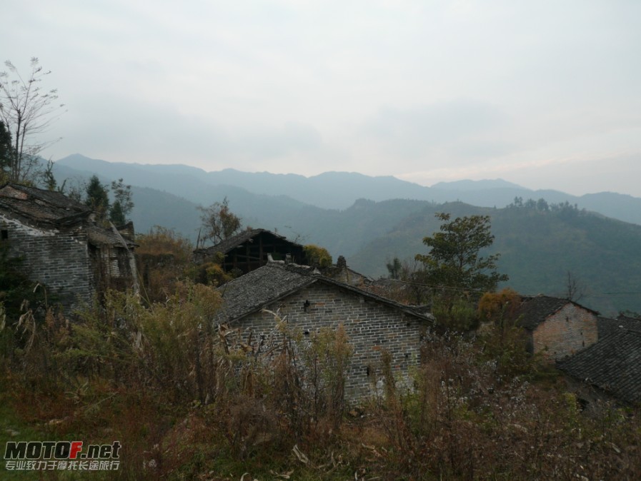 山的另一景