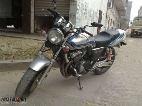 CB400