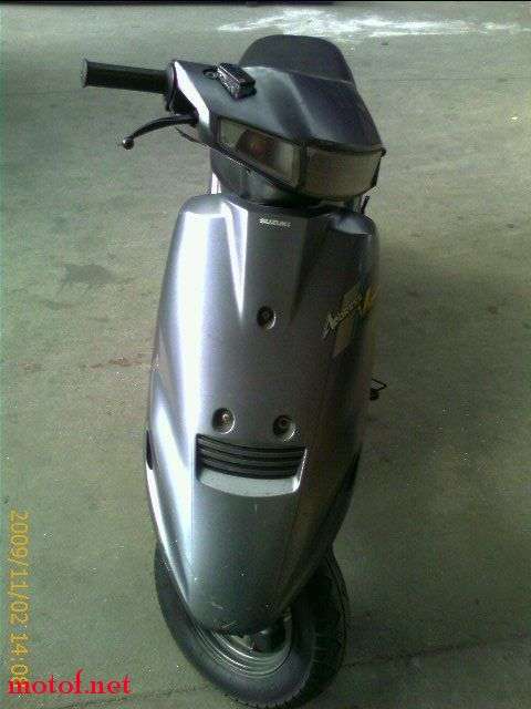 V100