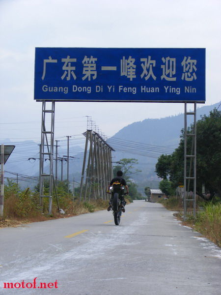02.jpg
