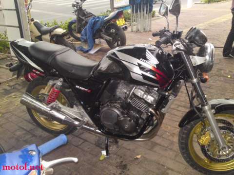 94CB400