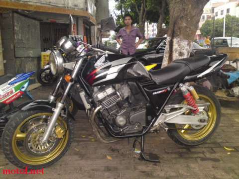 CB400