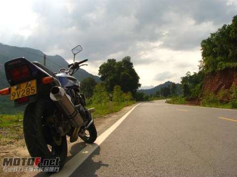 CB400