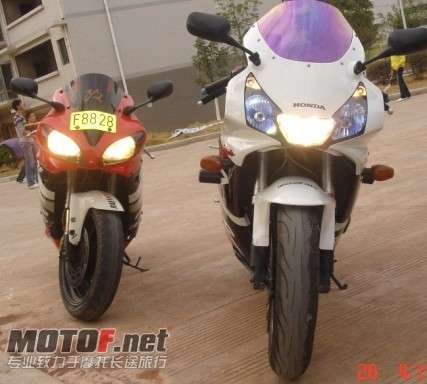 03CBR954与98YZF1000R