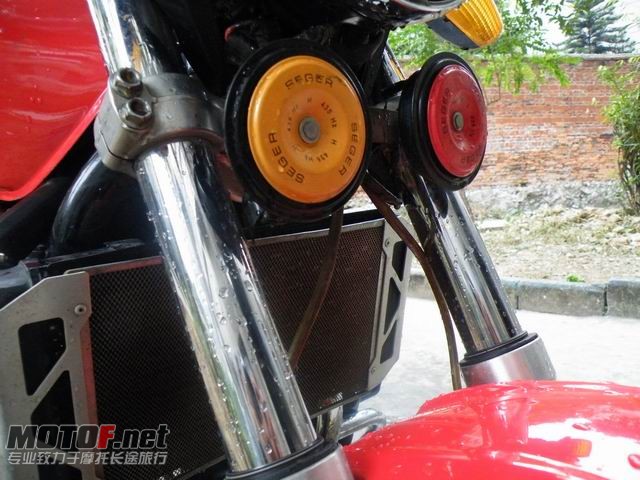 CB1300-12.jpg