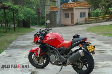 01年限量版CAGIVA1000猛禽