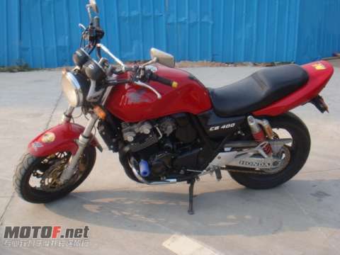 CB400
