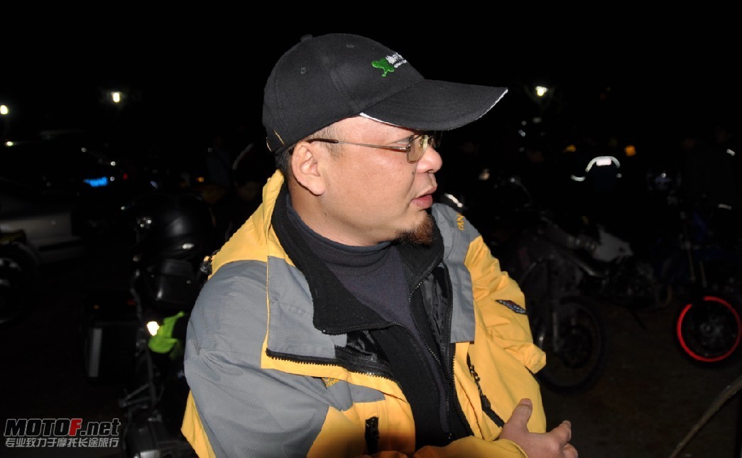 (老龙）彼有艺术的胡子 哈