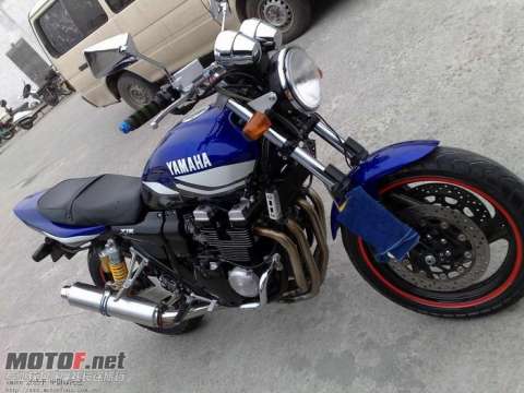 雅马哈XJR400