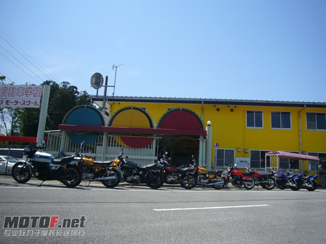 ada1eff2092441eb7dd08b0fc21e980b.jpg