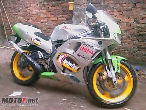 TZR250 V2