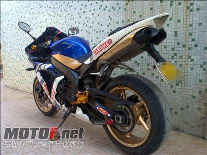 R1
