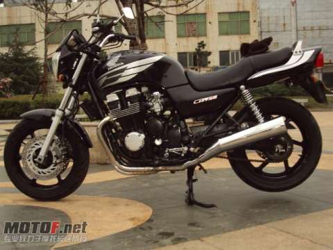 本田750