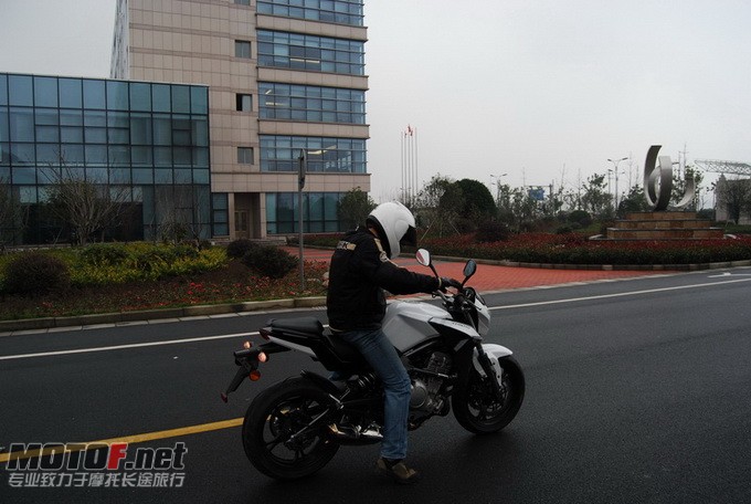 DSC_0009 (4)_调整大小.JPG