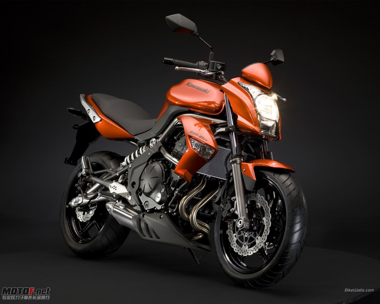 Kawasaki_ER_6N_2009_26_1280x1024.jpg
