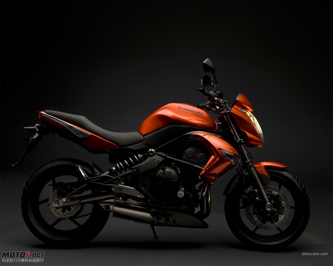 Kawasaki_ER_6N_2009_28_1280x1024.jpg