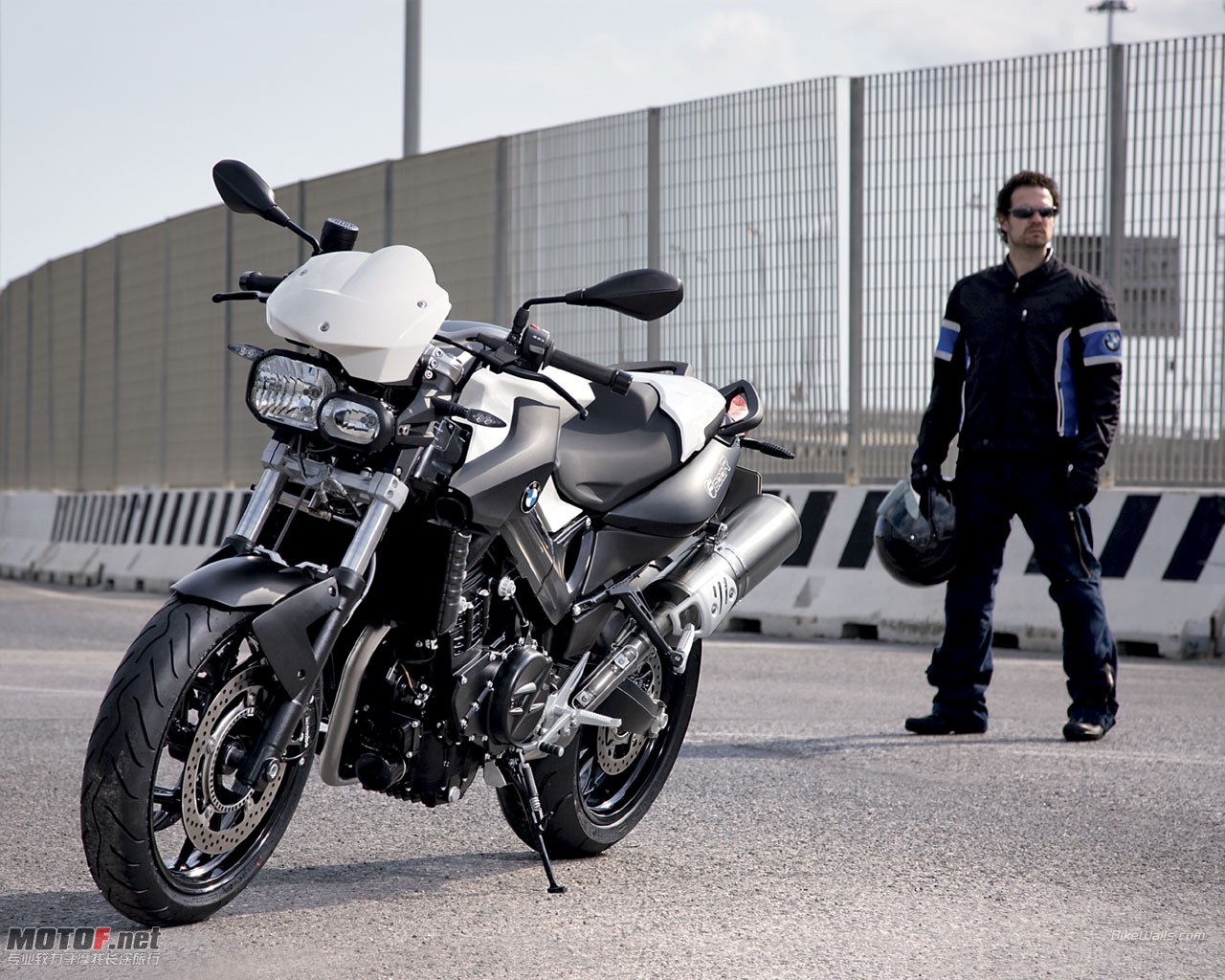 BMW_F800_R__2008_01_1280x1024.jpg