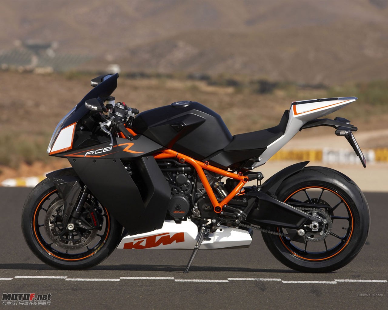 KTM_1190_RC8-x_2009_21_1280x1024.jpg