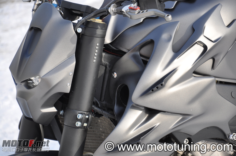 suzuki-gsxr-showyo-iron-gixx-18.png