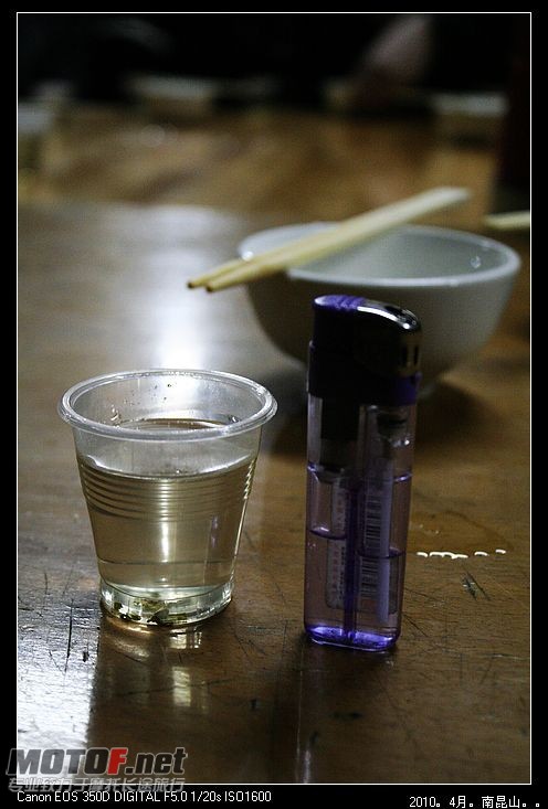 第一次看到这么细的一次胶杯！