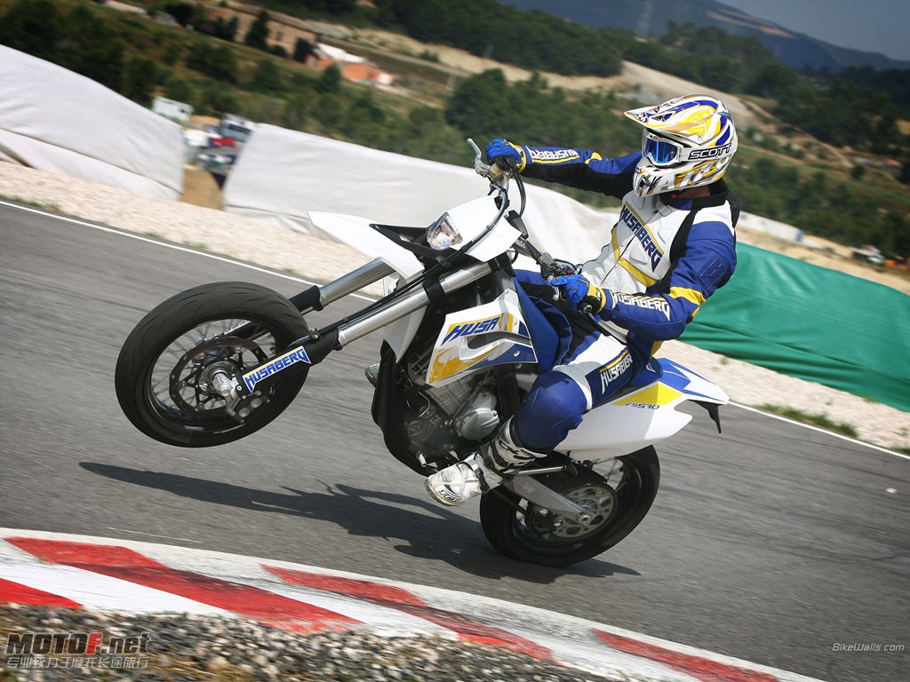 Husaberg_FS570_15_1024x768.jpg