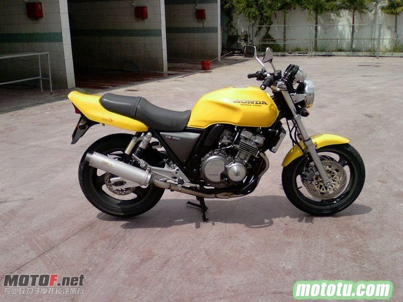 1244266459-Honda-CB-400.jpg