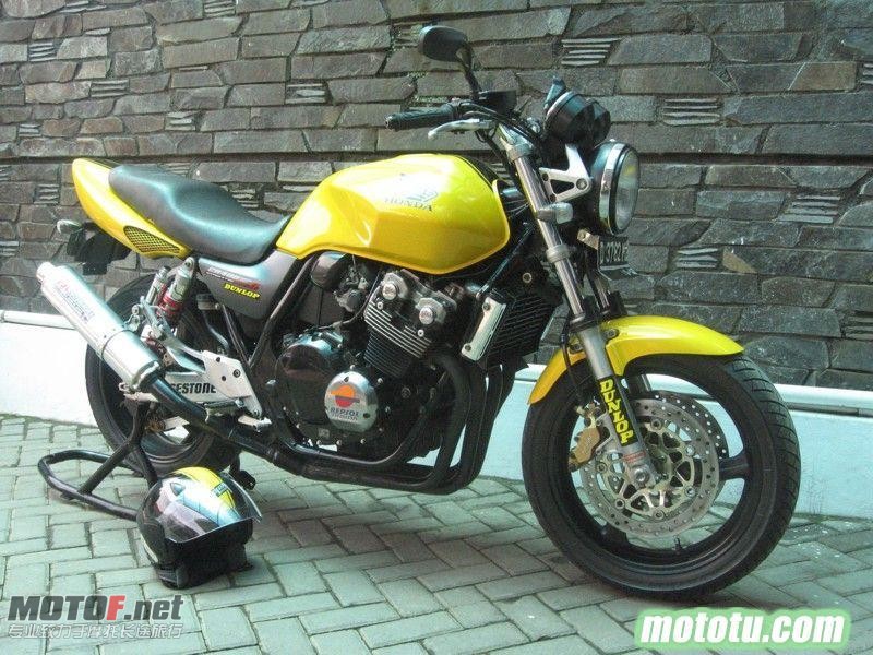 1244280743-Honda-CB-400 - 复制.jpg