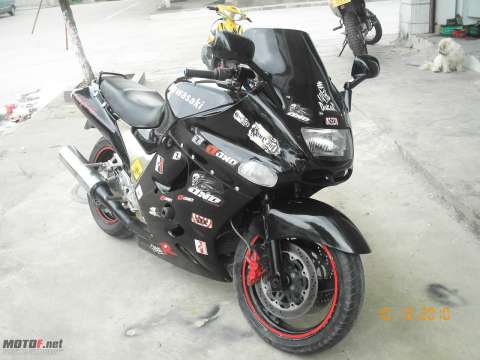 ZZR1100