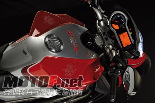 2010_MV_Agusta_BRUTALE_1090RR_dash_small.jpg