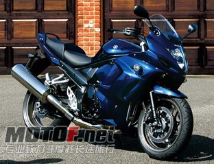 Suzuki_GSX1250_FA_front.jpg