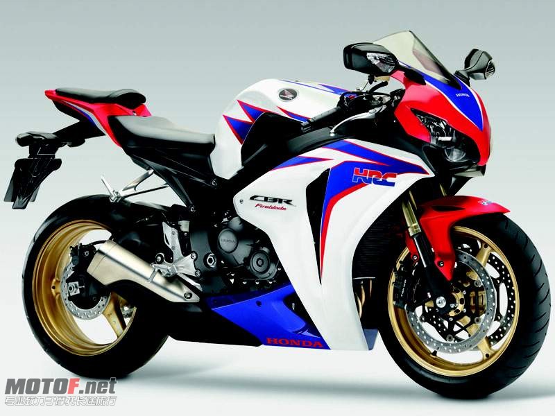 Honda CBR1000 10  2.jpg